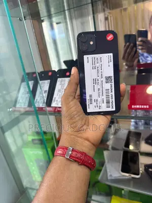Apple iPhone 12 64 GB