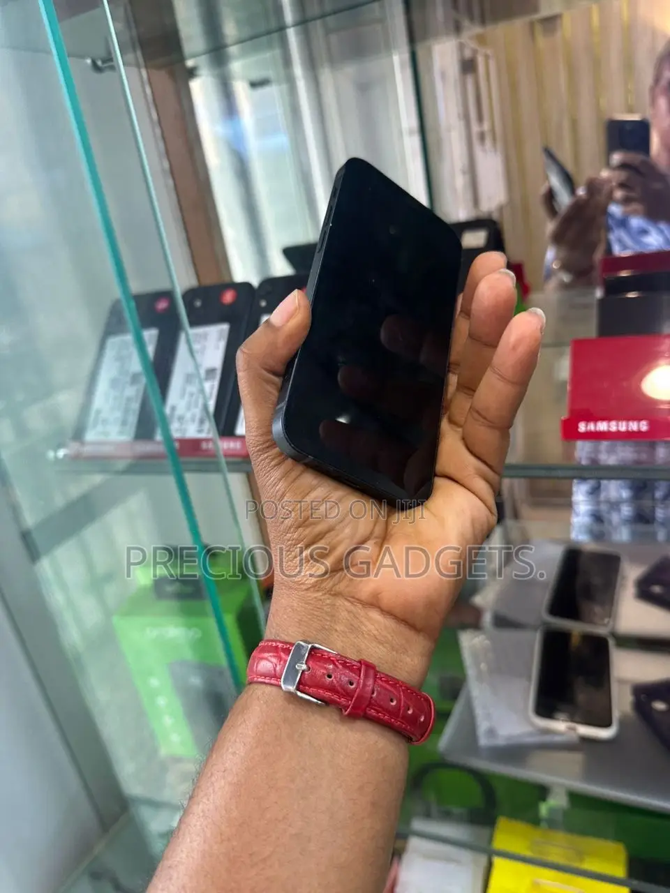Apple iPhone 12 64 GB