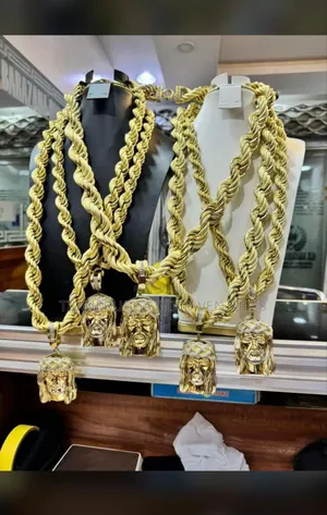 Pure Gold 750 Italy 18karat Twisted Chain