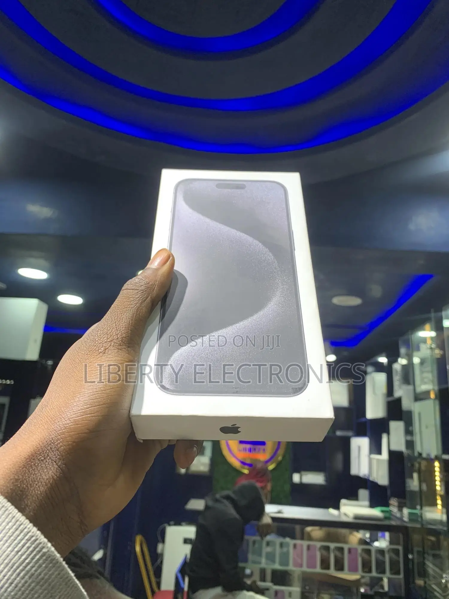 New Apple iPhone 15 Pro Max 256 GB Black