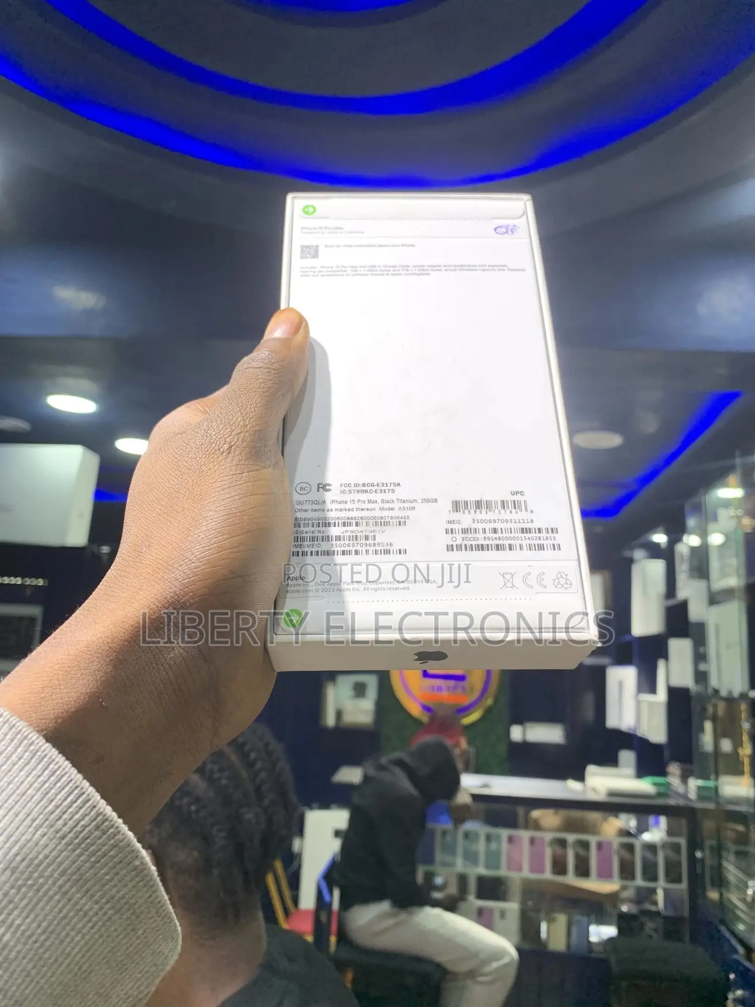 New Apple iPhone 15 Pro Max 256 GB Black