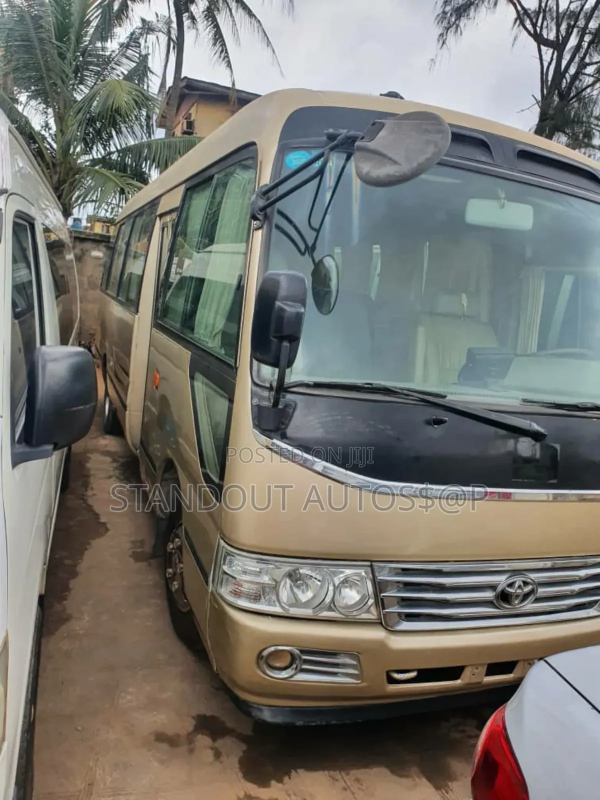 Toyota Coaster 2017 Gold