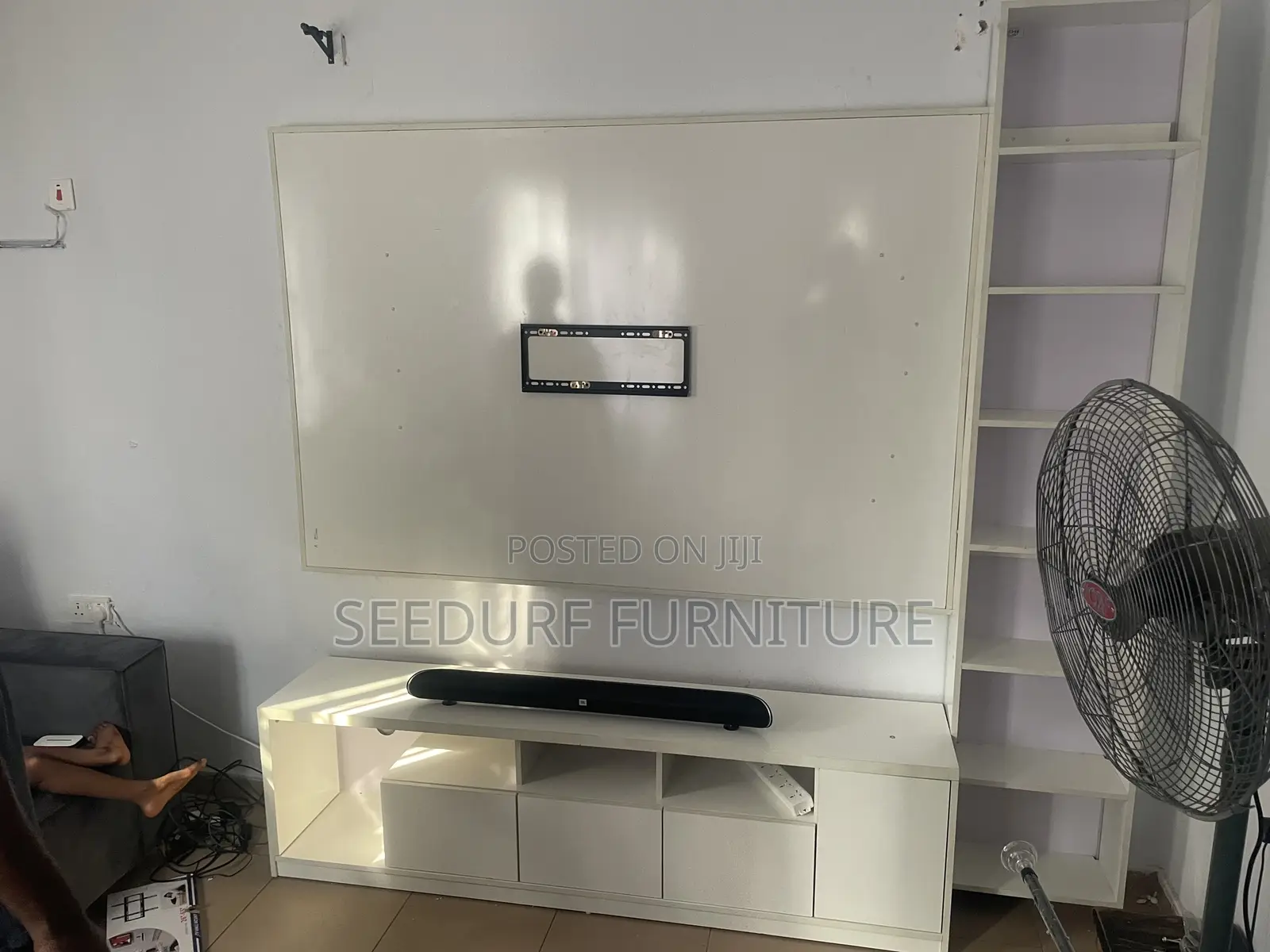 Mini Tv Shelves