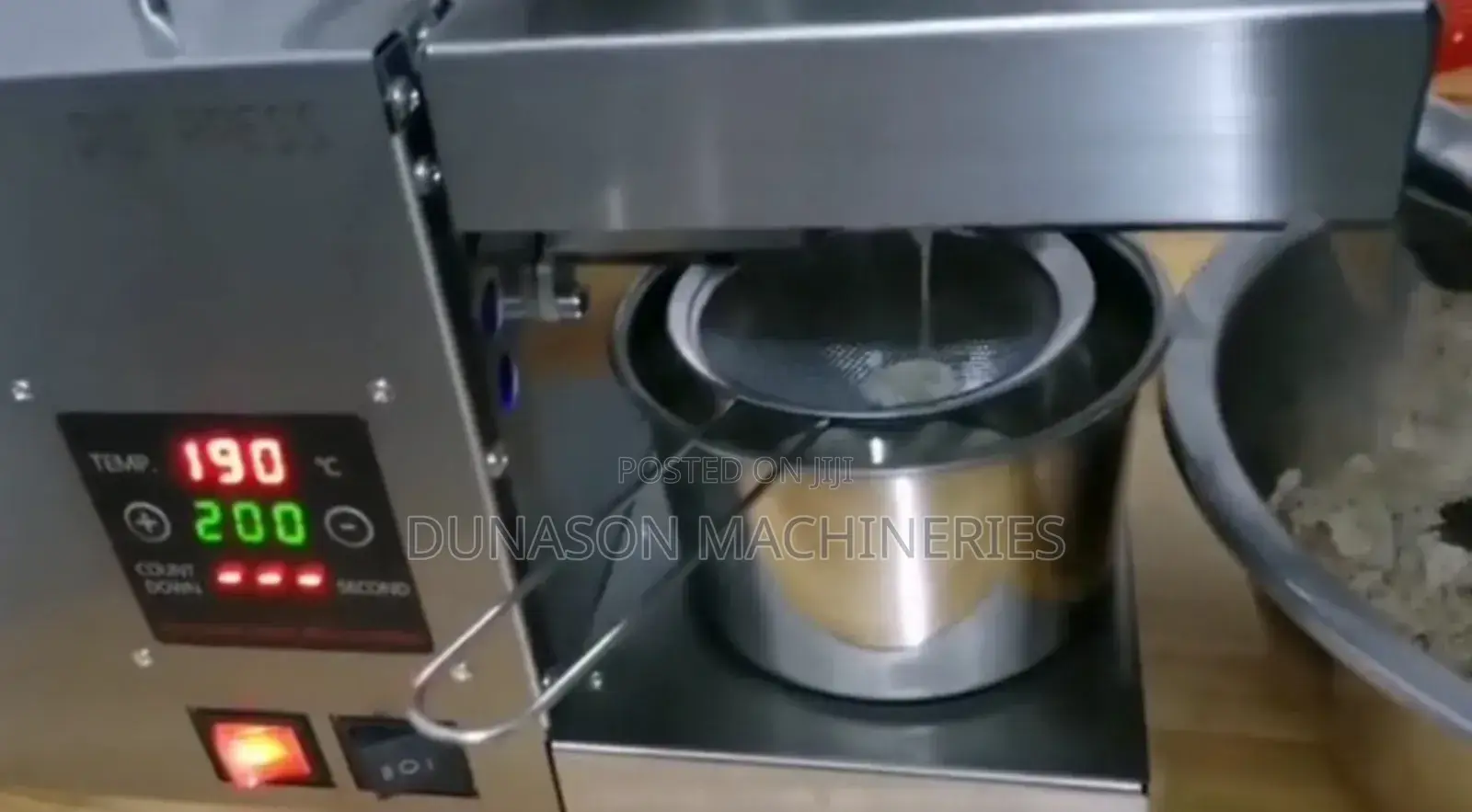 Groundnut/Coconut Oil Extractor