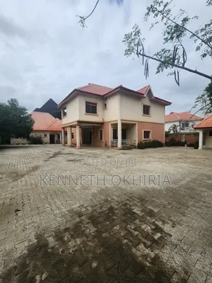 5bdrm Duplex in Gwarinpa Estate for sale