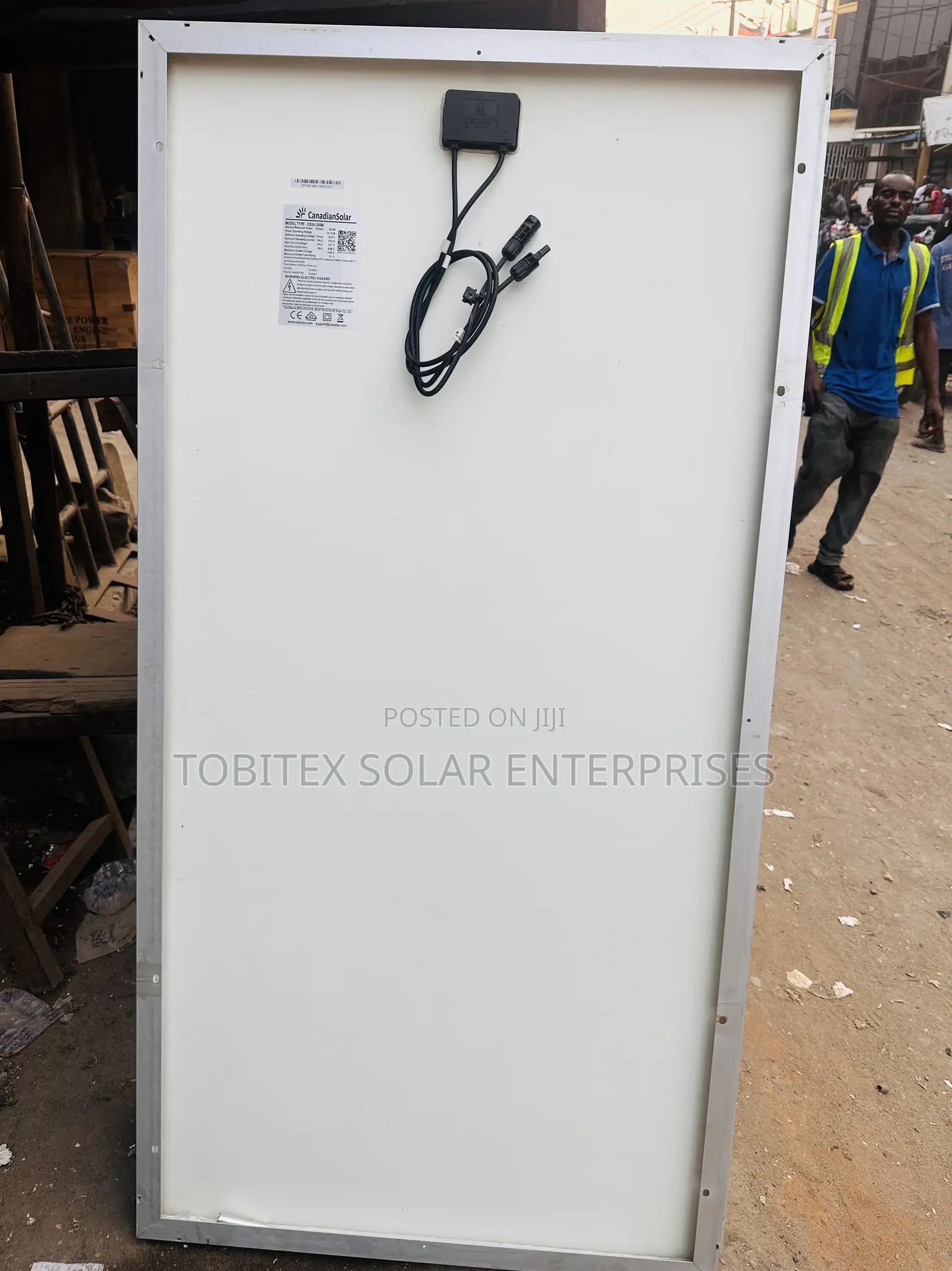 300w Canadian Solar Panels Uk
