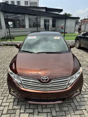 Toyota Venza AWD 2010 Brown