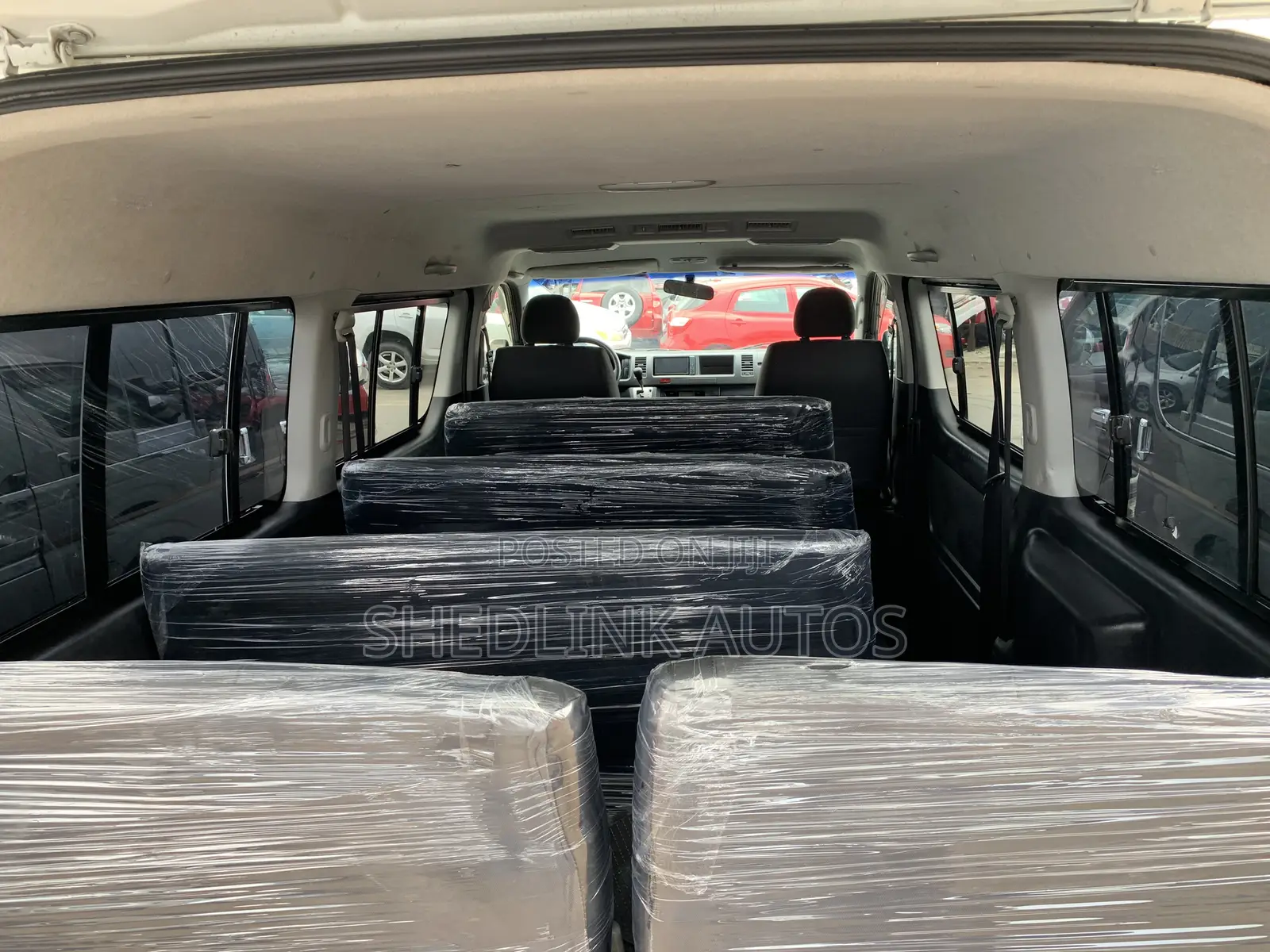Toyota HiAce 2013 White