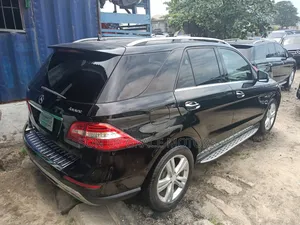 Mercedes-Benz M Class ML350 4dr SUV (3.5L 6cyl 7A) 2015 Black