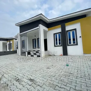 3bdrm Bungalow in Peak Park, Lakowe for sale