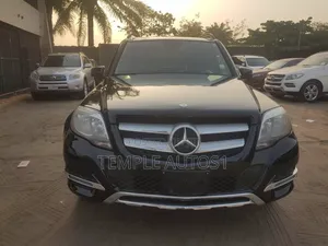 Mercedes-Benz GLK-Class Base GLK 350 4dr AWD 4MATIC (3.5L 6cyl 7A) 2015