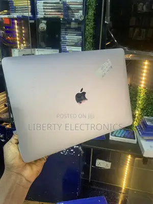 Laptop Apple MacBook Air 2020 16GB Intel Core I7 SSD 512GB