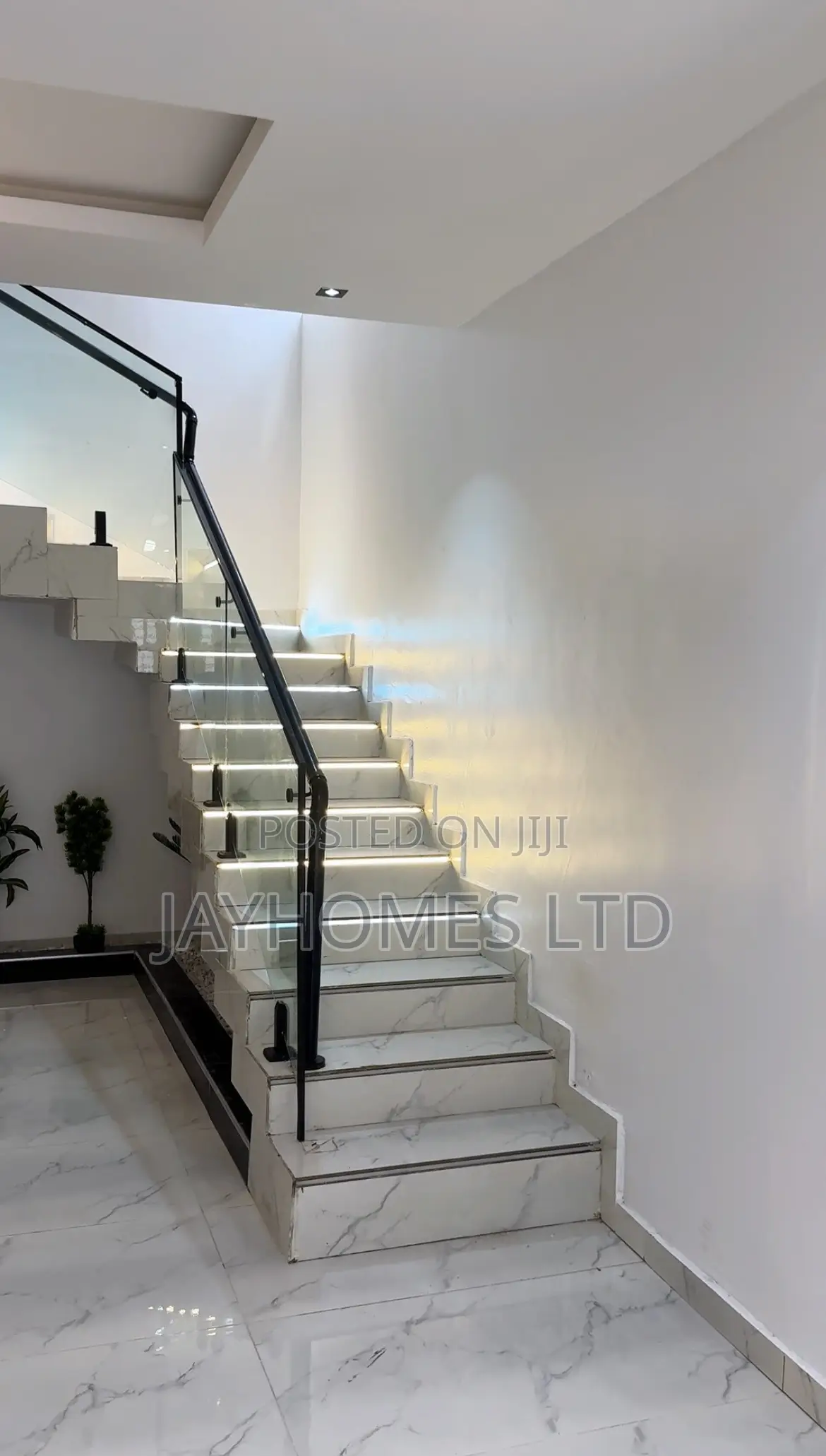 Super Luxury 5 Bedroom Duplex With Swimming Pool for Sale in Asaba