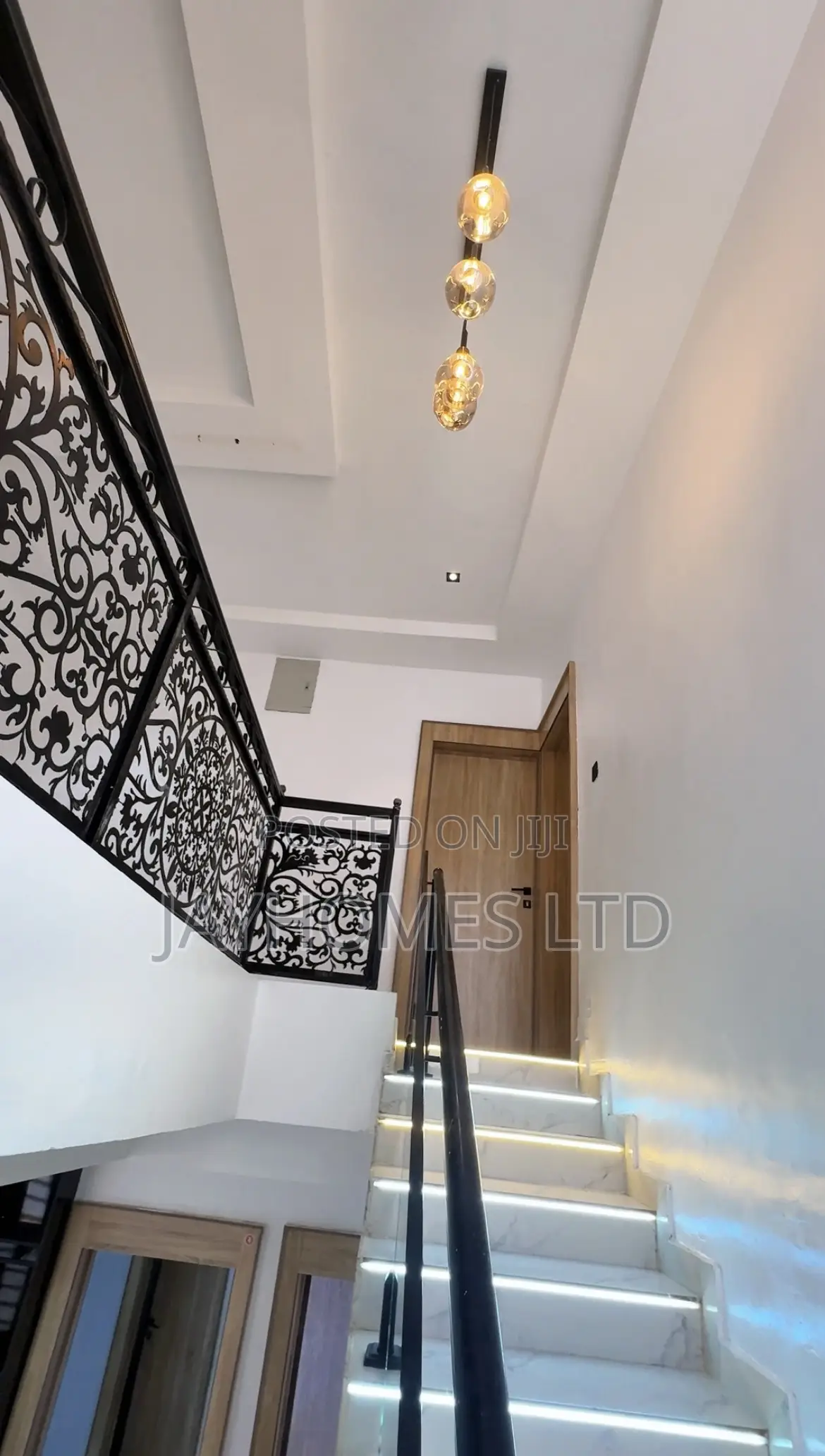 Super Luxury 5 Bedroom Duplex With Swimming Pool for Sale in Asaba