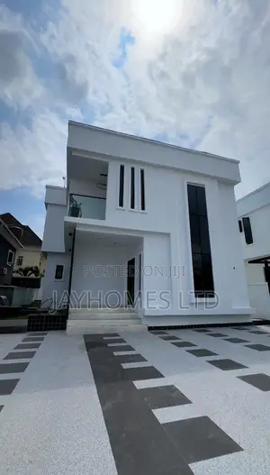 Super Luxury 5 Bedroom Duplex With Swimming Pool for Sale in Asaba
