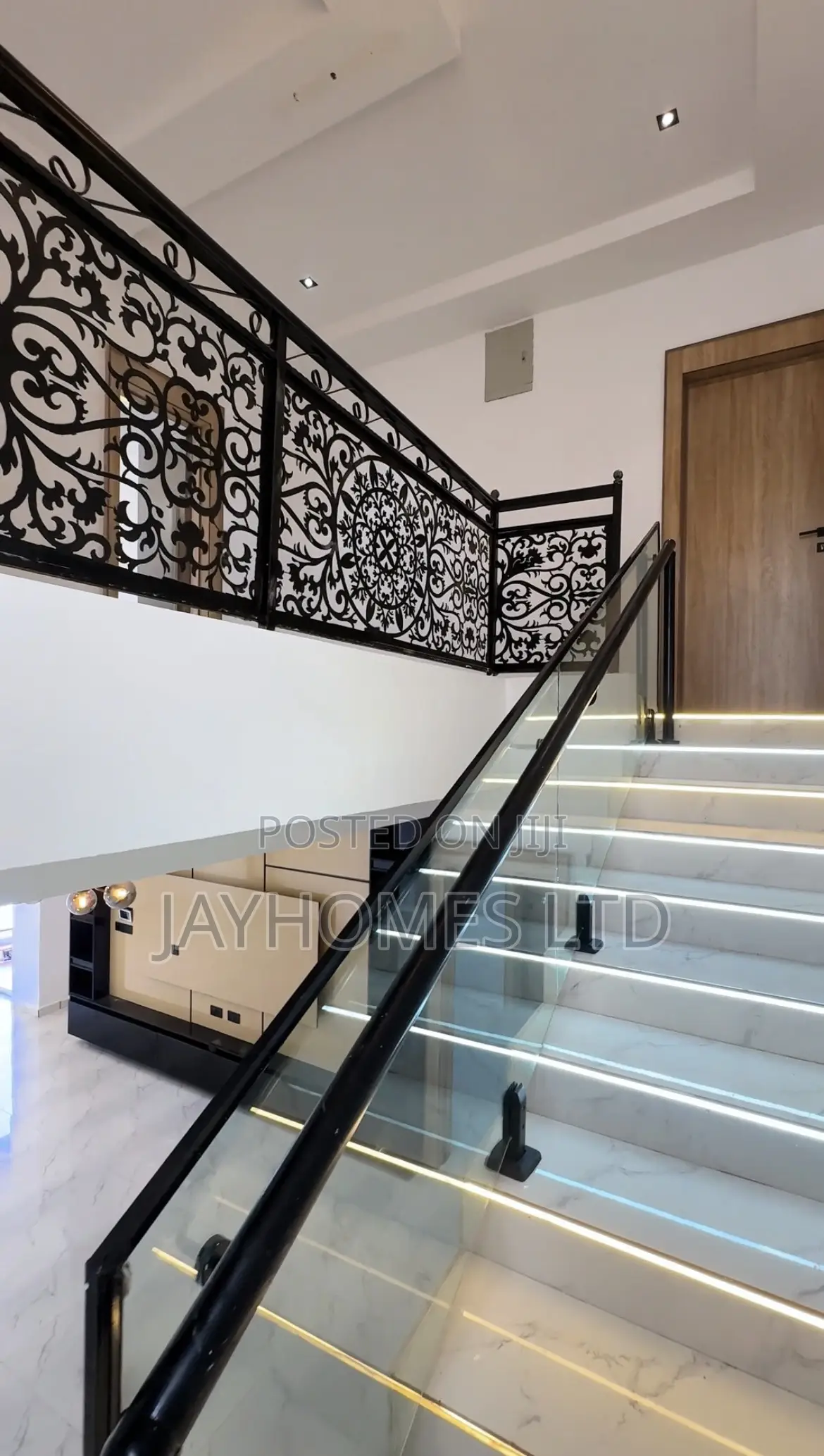 Super Luxury 5 Bedroom Duplex With Swimming Pool for Sale in Asaba