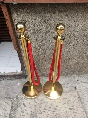 Gold Bank Rope With Stand