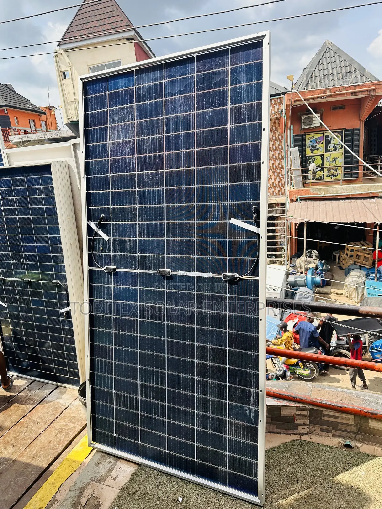 565w Jinko Solar Panels