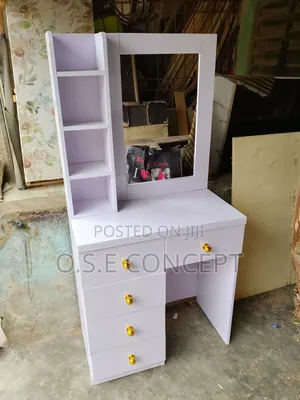 White Mini Dressing Mirror With Mirror