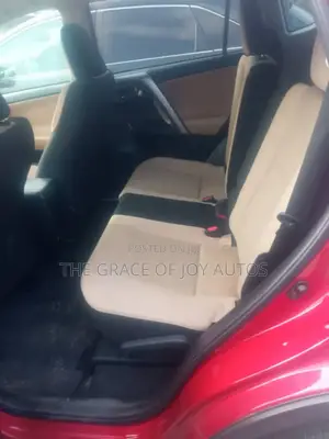 Toyota RAV4 2015 Red