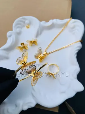 Luxury Gold-Plated Necklace Set– Elegant and Affordable
