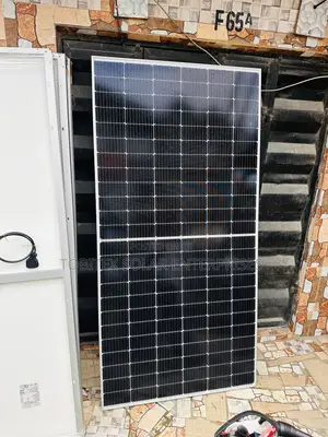 700w Canadian Solar Panels