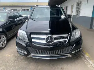 Mercedes-Benz GLK-Class Base GLK 350 4dr AWD 4MATIC (3.5L 6cyl 7A) 2015 Black