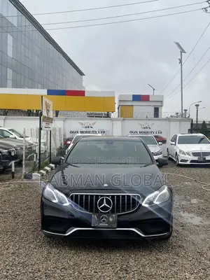 Mercedes-Benz E350 Base 4dr Sedan RWD (3.5L 6cyl 7A) 2010 Black