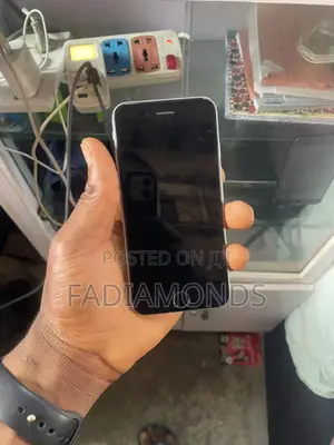 Apple iPhone 6s 32 GB Gray