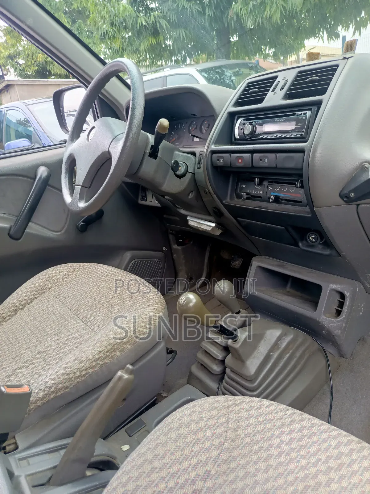 Nissan Terrano 2002 Red