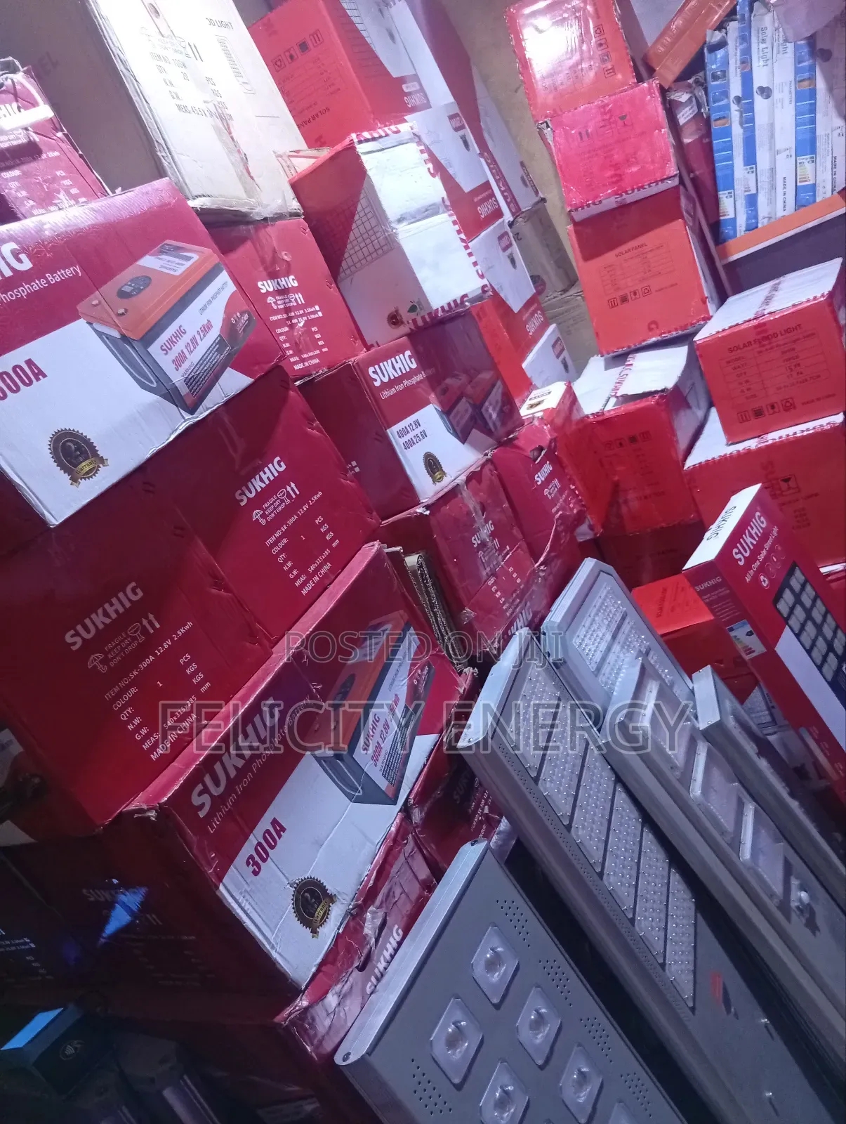 300amps 12.8v Sukhig Lithium Battery