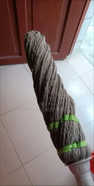 New Design, Stress Free Twisting Mopping Stick