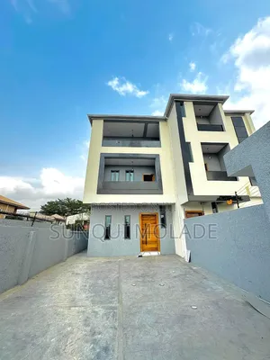 5bdrm Duplex in Lekki Phase 1 for sale