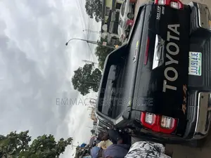Rolling Booth Cover & Trd Spoiler
