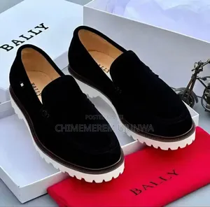 Quality Flat Shoe Available in Both Brands