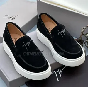 Quality Flat Shoe Available in Both Brands