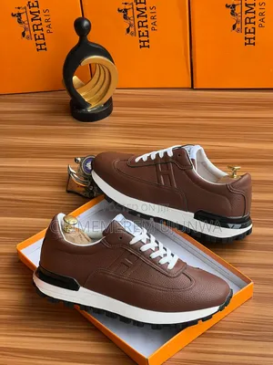 Beautiful Sneakers Available 8n Different Sizes