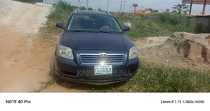 Toyota Avensis 2005 Blue