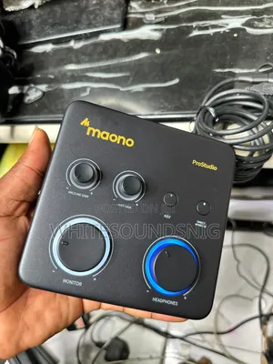 Maono 2i2 Soundcard and Podcasts Mic Kits