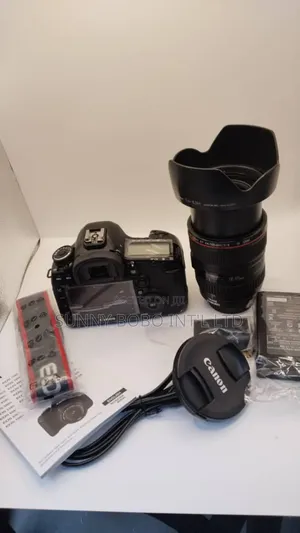 Canon 5d Markiii With 24-105mm Lens