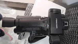Sony HXR-Nx200