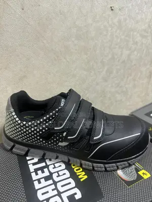 Pacco Safety Jogger Executive Safety Boots