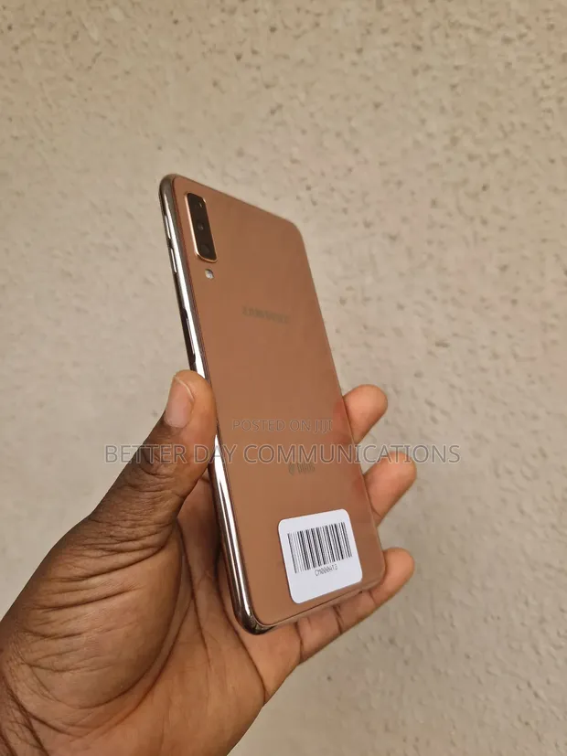 Galaxy A7 ゴールド 64 GB Galaxy A7 ゴールド 64 GB SIMフリー 新品未開封