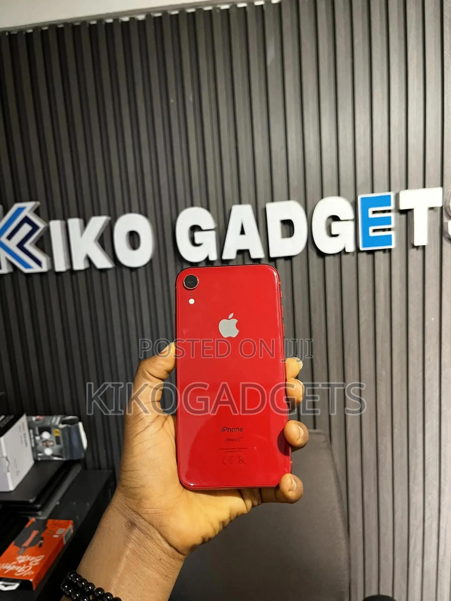 Apple iPhone XR 64 GB Red
