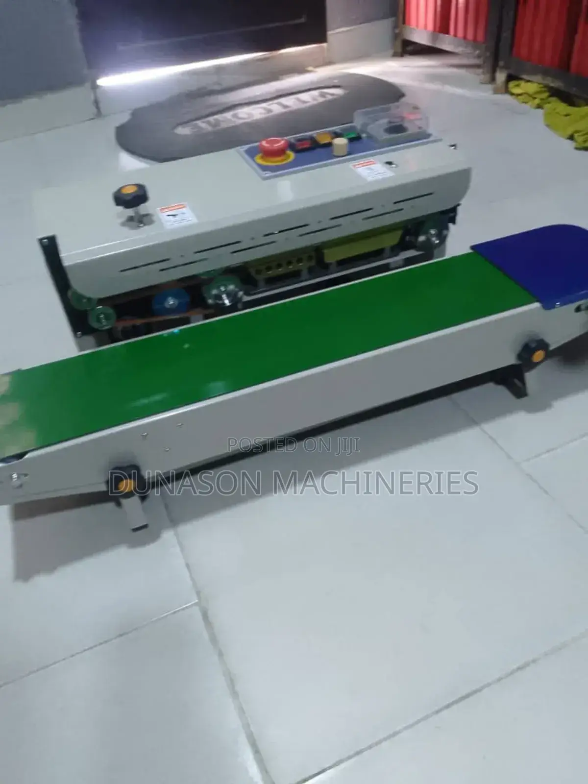 Sachet Sealing Machine