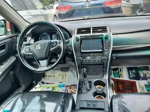 Toyota Camry XLE 4dr Sedan (2.5L 4cyl 6A) 2016 Blue
