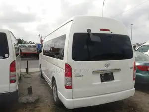Toyota HiAce 2012 White