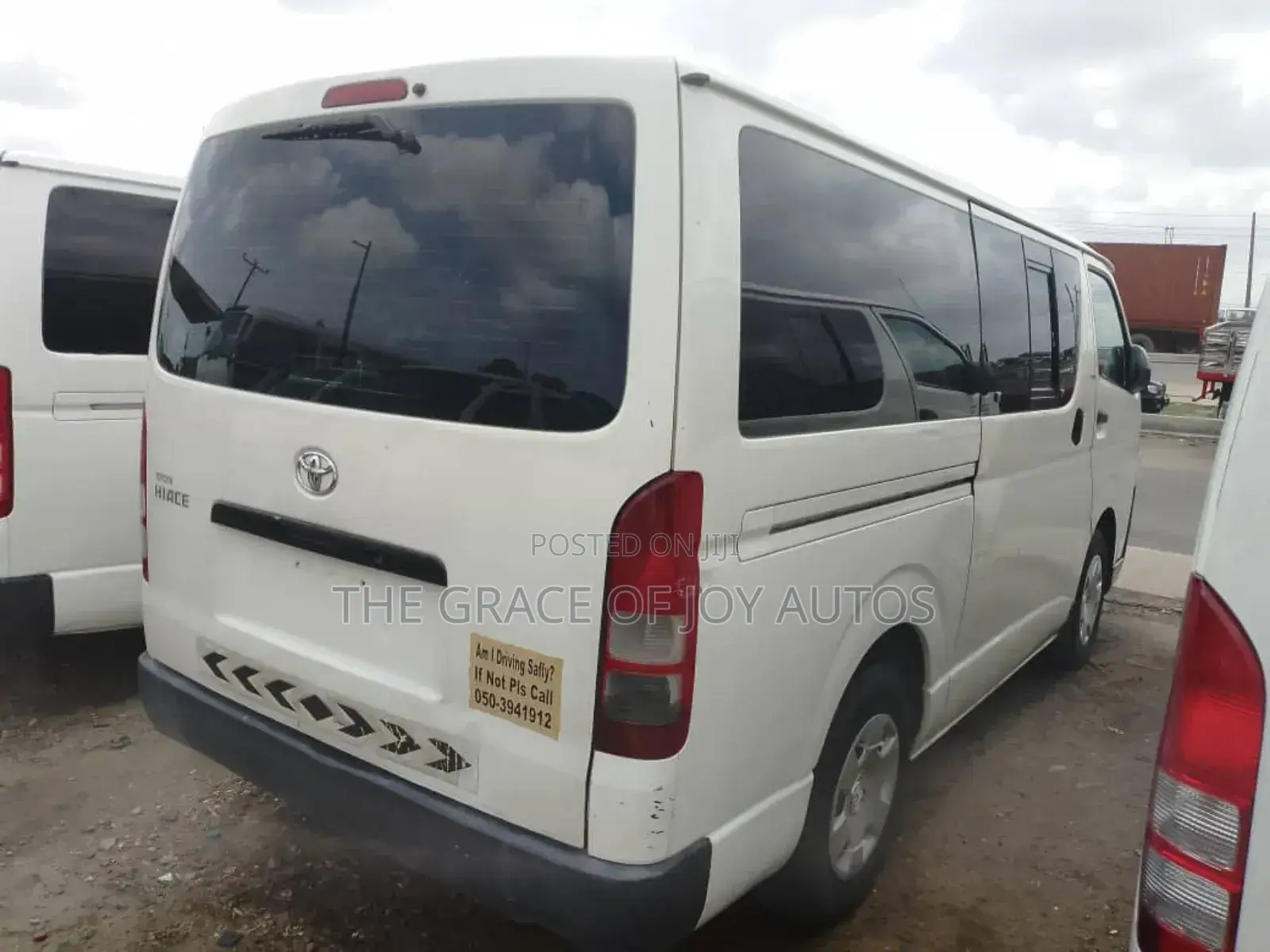 Toyota HiAce 2012 White