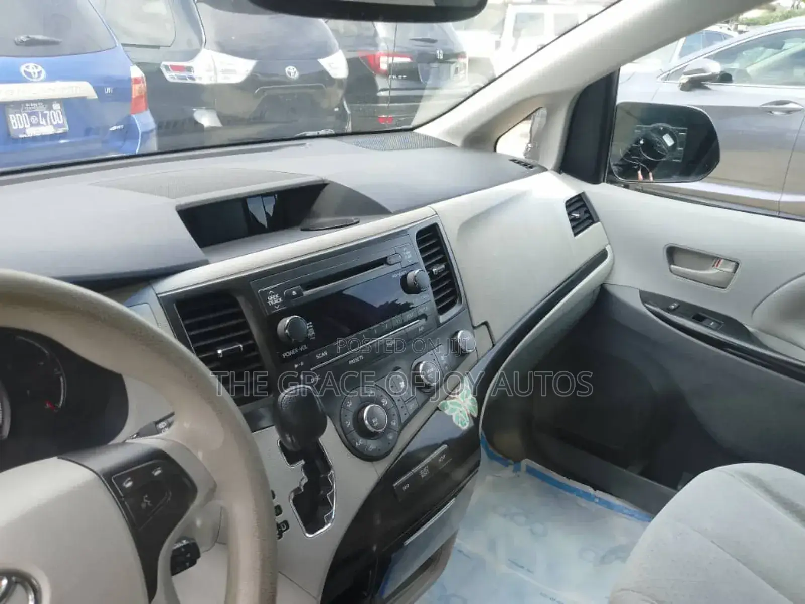 Toyota Sienna 2015 Gray