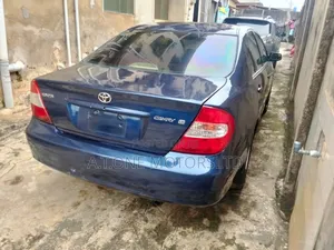 Toyota Camry LE 4dr Sedan (2.4L 4cyl 5M) 2003 Blue
